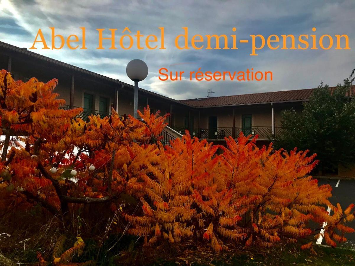 Abel Hotel Langeac Bagian luar foto