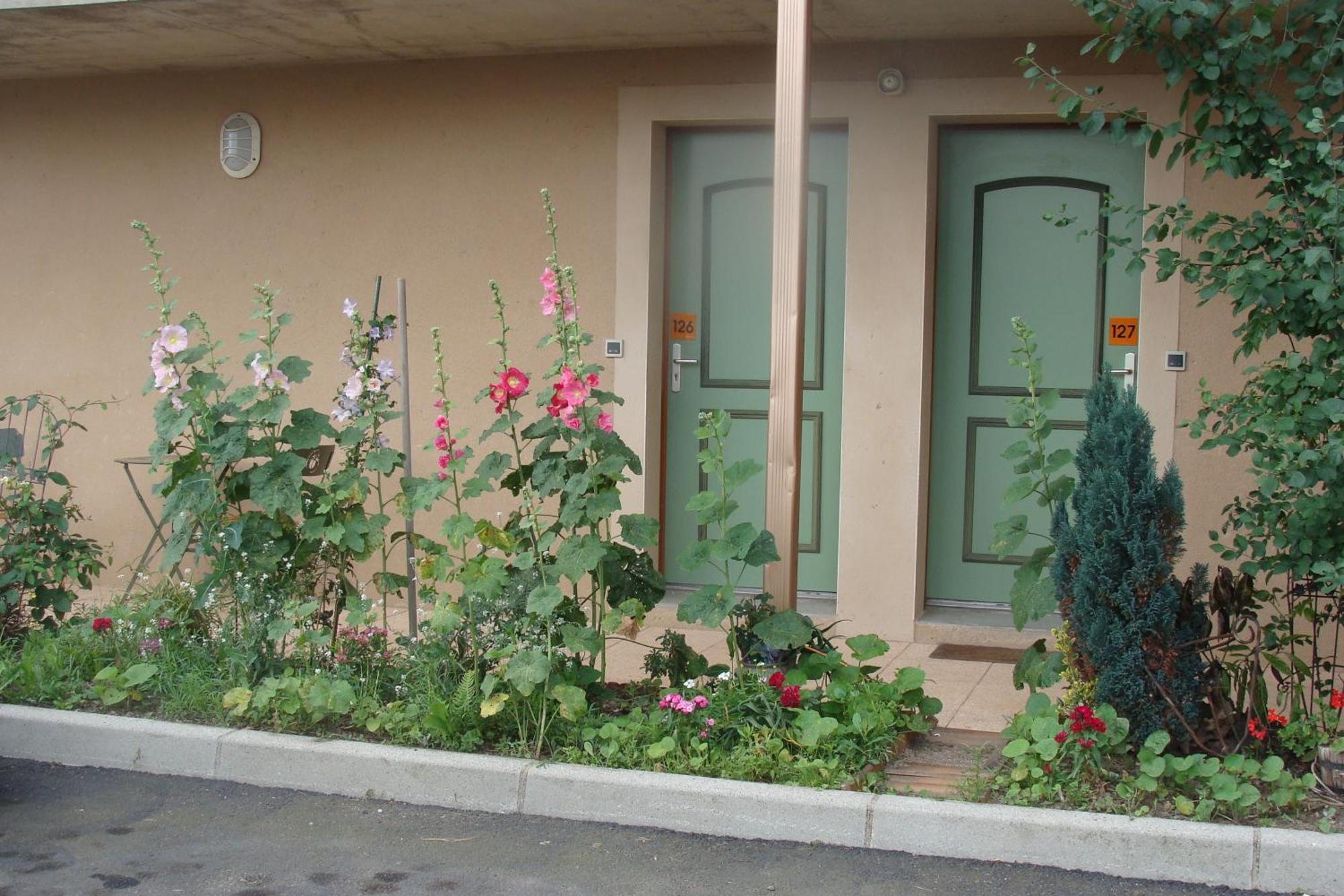 Abel Hotel Langeac Bagian luar foto