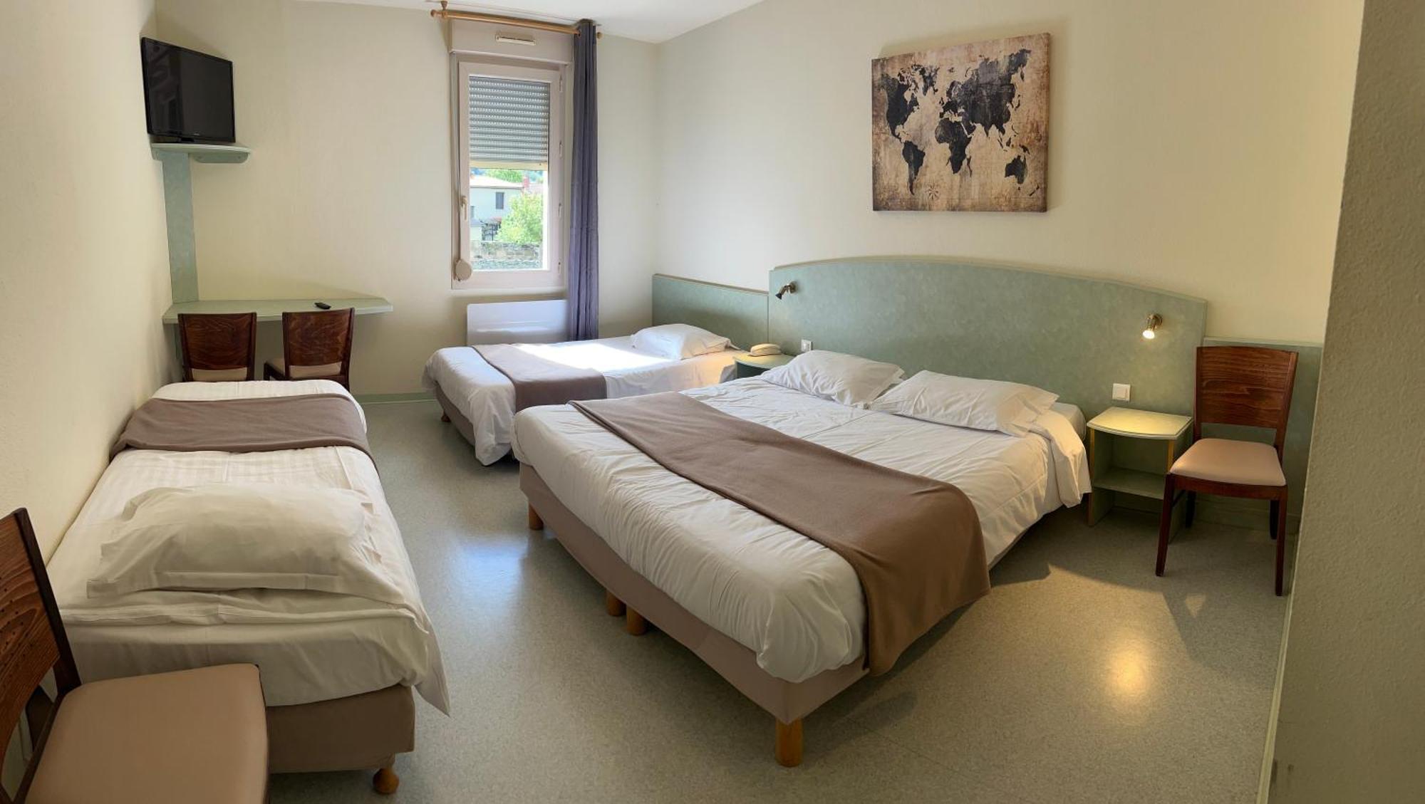 Abel Hotel Langeac Bagian luar foto