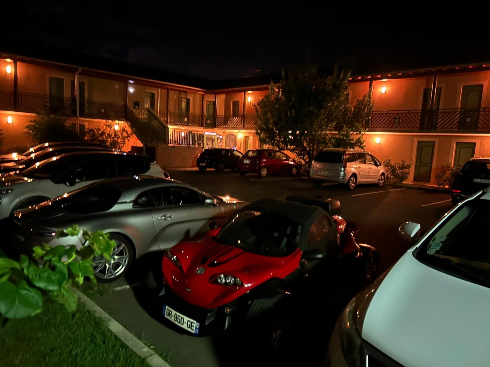Abel Hotel Langeac Bagian luar foto